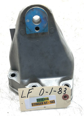 2018-2023 KIA STINGER 3.3L RWD LEFT DRIVER FRONT ENGINE SIDE MOUNT BRACKET OEM.