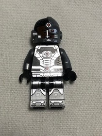 Lego DC Super Heroes Cyborg Minifigure Black Gloves 76028 Darkseid 2 Faces