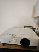 Sony VPL-PHZ61 6400-Lumen WUXGA Laser 3LCD Projector   Minimal Use