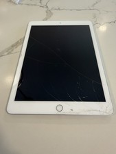 Apple iPad 5th Gen 32GB WiFi White USED