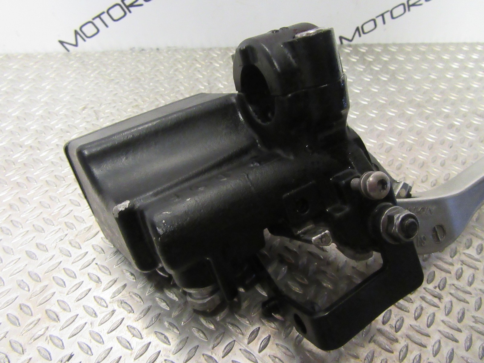 TRIUMPH TIGER 800 XR XRx 2015 FRONT BRAKE MASTER CYLINDER BK366 - Bild 4 von 6