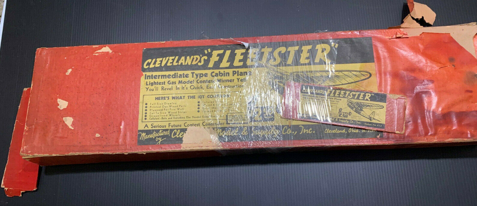 Clevelands 1939 C-D Fleetster Gas Model Kit **ESTATE SALE**
