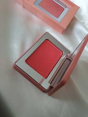 bloom highlighting blush