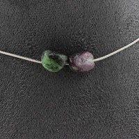 Steine Und MinéRaux. Halskette 2 Perlen Epidot Aus Myanmar (Birma) . Kette IN