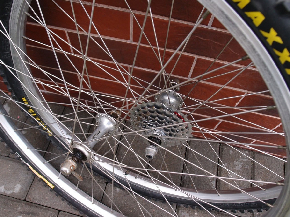 MTB wheels 26 in Araya RX-7 Shimano Deore LX FH-M550 HB-M550