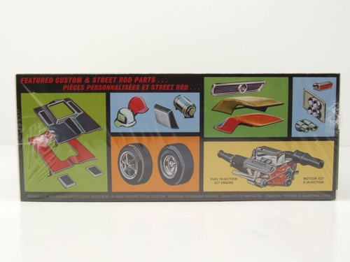 Chevrolet Corvette Convertible 1963 Kunststoffbausatz Modellauto 1:25 AMT - Bild 4 von 5