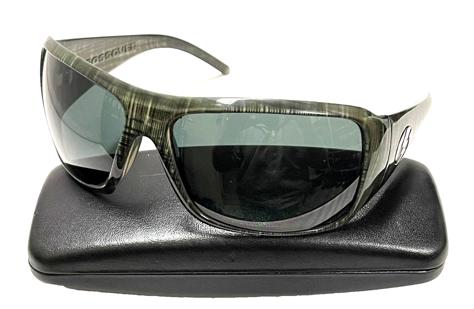 ELECTRIC VISUAL CROSSOVER Green Plastic Rectangul… - image 1