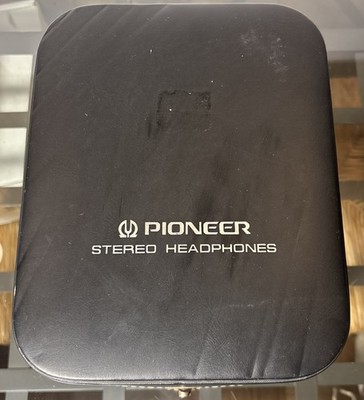 Pioneer SE-50 Stereo Headphones Made In Japan W/ Original Case Not Tested