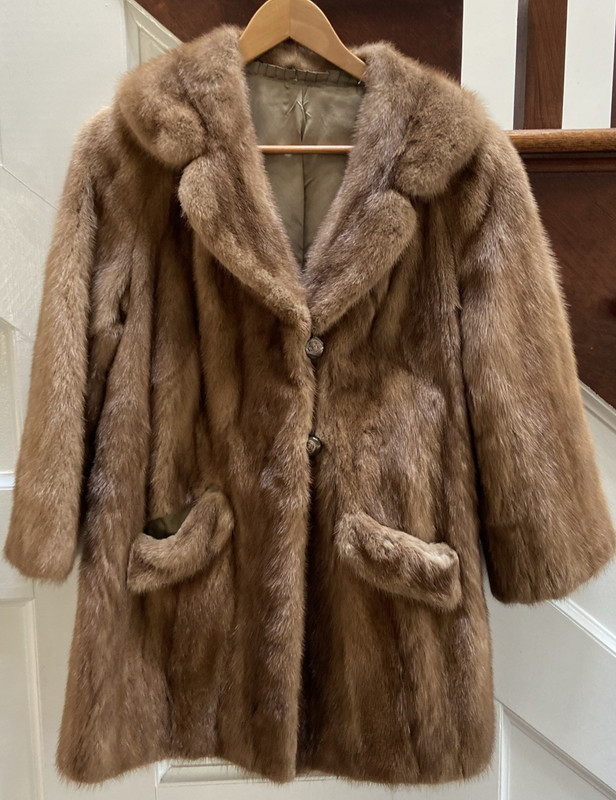 Vintage 1960’s Mink Fur Coat Real Fur A Line Light Brown Size S/M