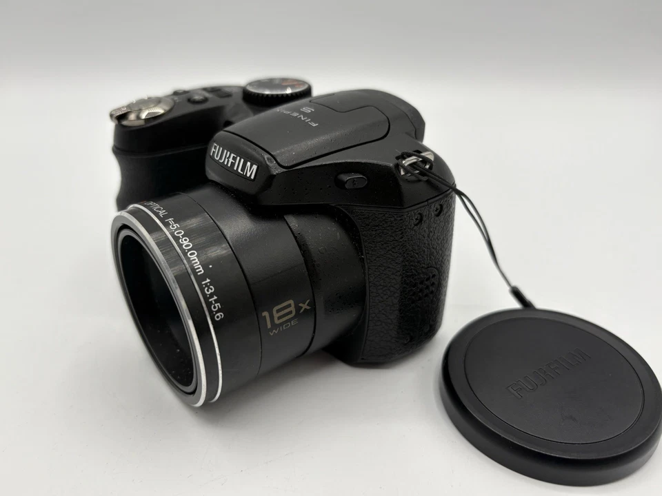 Fujifilm FinePix S Series S2500HD 12.2MP Digital Camera - Black, photo 3 of 5