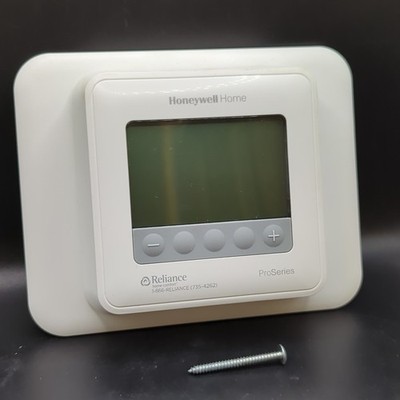 Honeywell Home Pro Series TH4110U2005 T4 Programmable Thermostat Heating Cooling