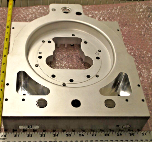 715-064243-003 / CHAMBER PLATE (LAM 2300 FLEX EX +) / LAM RESEARCH CORPORATION - Picture 1 of 5