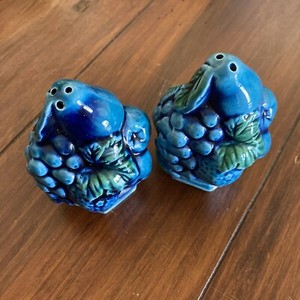 Inarco Japan Mood indigo blue set of Salt & Pepper shakers #E2731