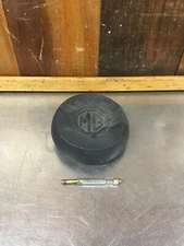 MG MGB • Original Center Horn Push Cover + Horn Push Rod. #33693. Used. KMG1080
