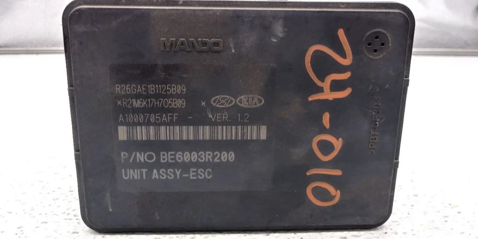 17 18 19 KIA SPORTAGE BOMBA DE FRENO ANTIBLOQUEO UNIDAD ABS OEM 58920-D9100 Foto 2 de 4