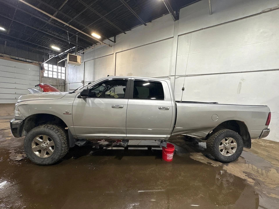 03-24 DODGE PICKUP 3500 Alternator - Image 4 of 4