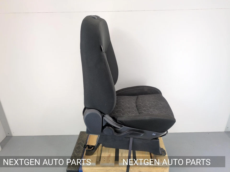 MITSUBISHI ASX 06/2019-2024 SEAT RIGHT FRONT XD CLOTH ES/LS - image 4 of 4