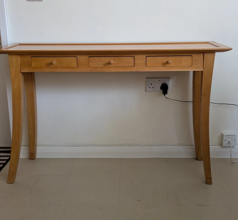 Beautiful Wooden Console Honey Colour Very Elegant Three Drawers - Image 3 of 4