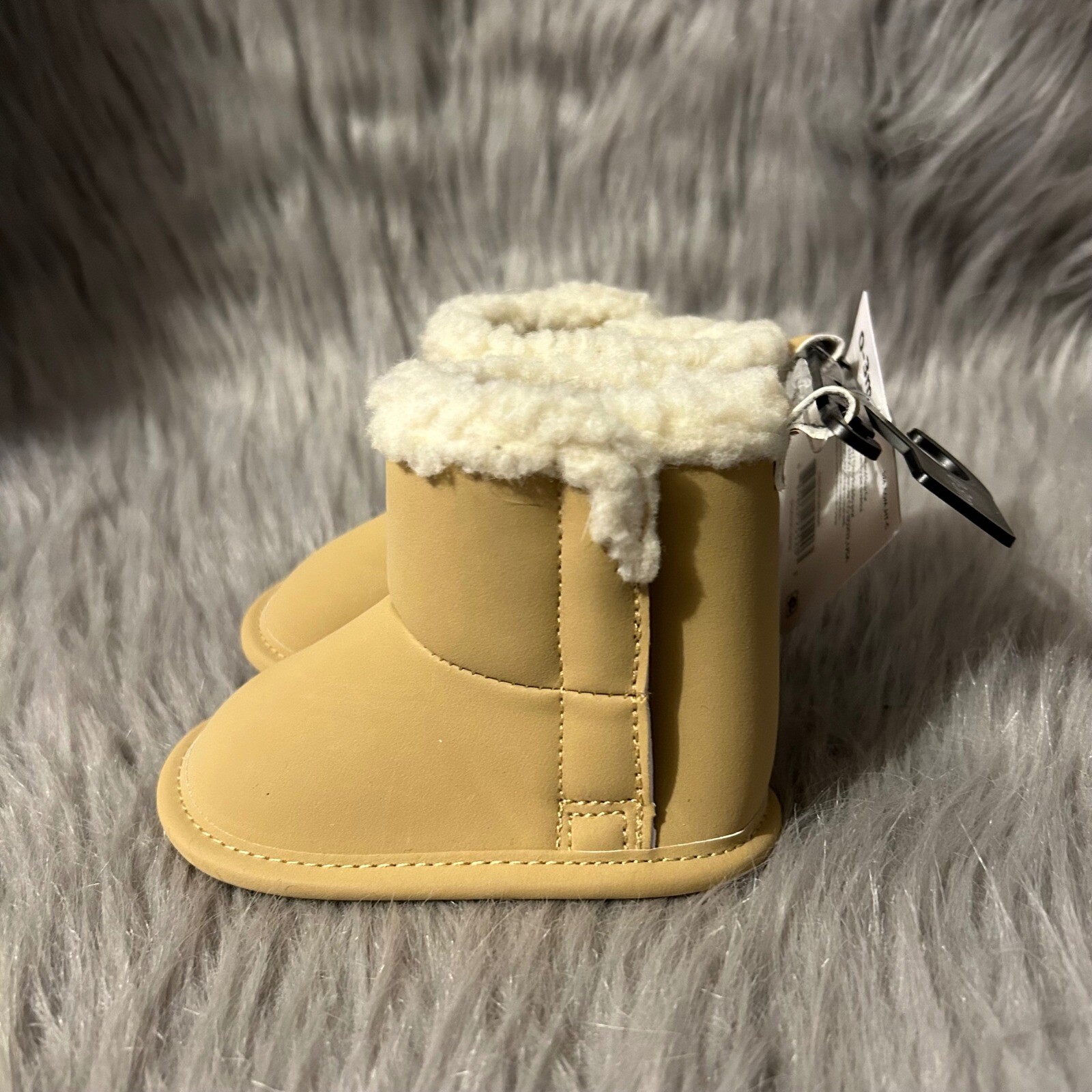 Baby's Size 0-3 Months Beige Boots Booties New