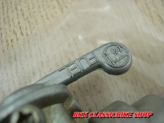 Cola de combustible Kawasaki G7 MC1 G5 G4TR KE100 KM100 KM90 C2SS G3SS  Foto 4 de 4