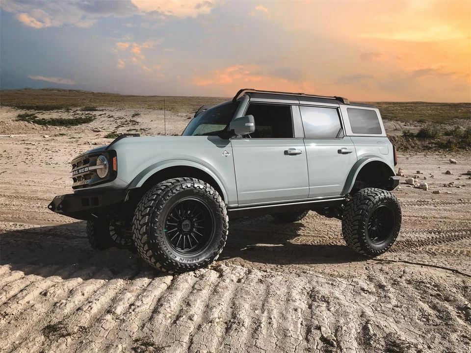 Tuff Country 23500 para Ford Bronco 2021 3,5 pulgadas Kit elevador de suspensión con C superior Foto 3 de 4