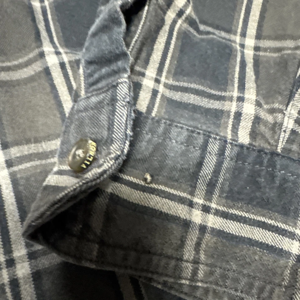 CC Filson Flannel Shirt XL  Black Gray Plaid Outdoor Lightweight Workwear - Image 3 of 4