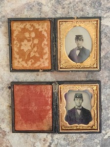 Nice Lot of 2 7th Texas Cavalry Civil War Soldiers Portrait Photos in Cases