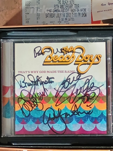 The Beach Boys Band Signed Cd X4 Boxed Set That's Why God Made The Radio 2012 - Picture 3 of 9