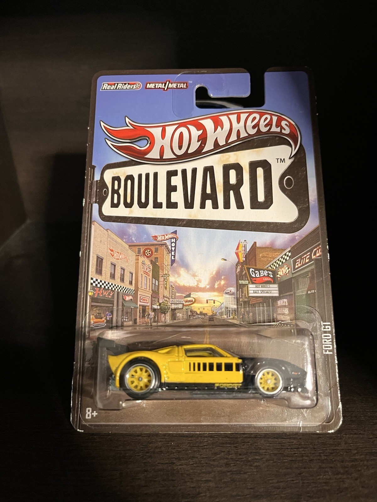 2012 Hot Wheels Boulevard Ford GT  Yellow & Black Riding  Real Rider's  B2