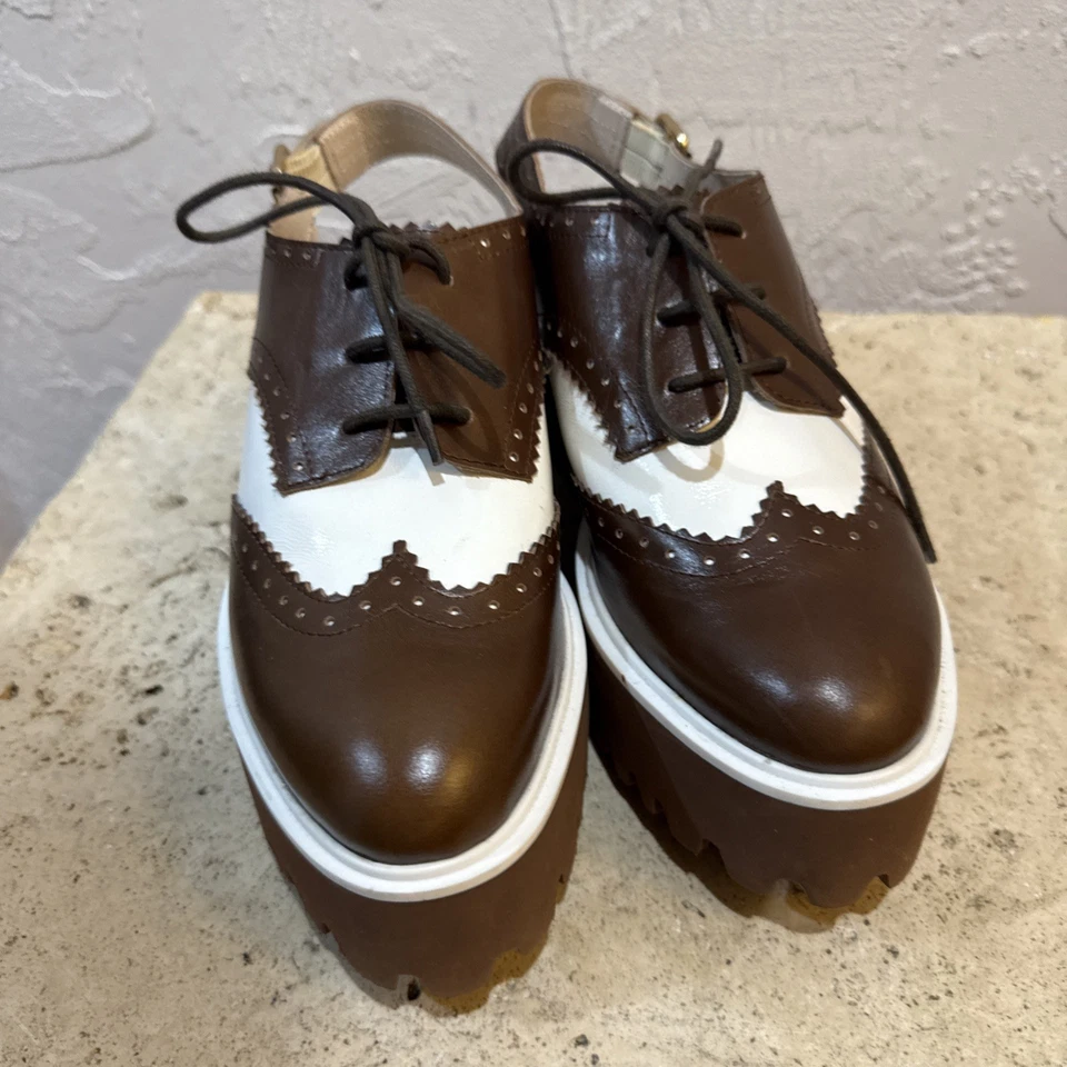 Sandalias de mula con punta de ala plana de cuero totalmente negras marrón talla 38,5 - EE. UU. 8 - $218 Foto 2 de 4