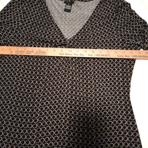 Chapter One Women's Ruched Blouse Size M Black Beige Circles Knit Dressy EUC - Picture 5 of 10