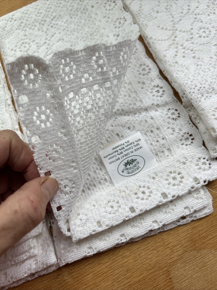 Laura Ashley Nottingham Lace x 8 Napkins. Vintage Bright White New