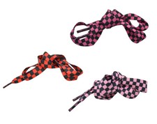 Cordones planos de moda "Checker" 6 pr. Un par de zapatillas con ojales