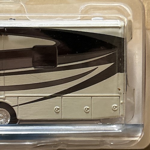 Nuovo 2016 Greenlight scala 1;64 Route 66 2016 Fleetwood Bounder camper camper - Foto 9 di 10