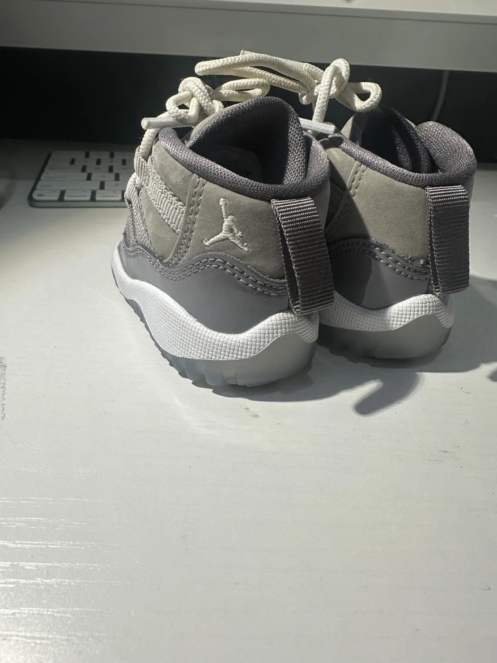 Air Jordan Retro 11 冷灰色 硬底 2c — 第 3/4 张图片