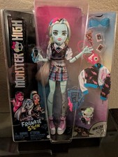 MONSTER HIGH  Frankie Stein With Pet Watzie Doll Figure-NEW