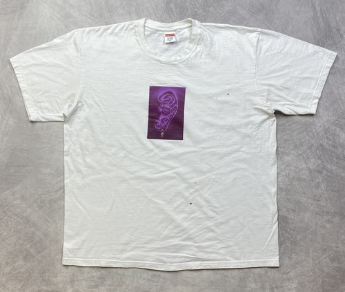 Supreme SS21 T-Shirt Ohrkreuz Ohrring Größe XL