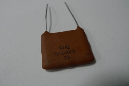 Capacitor Silver Mica Radio Spares 1% 470pF 680pF 820pF 1000pF 1500pF 2200pF + - Picture 54 of 132