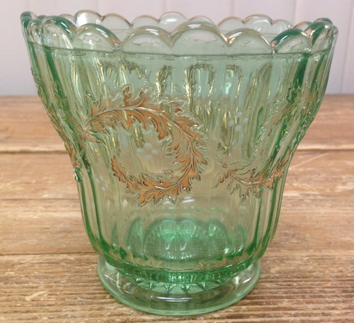 EAPG Green Jefferson Glass Vaseline 1905 Sugar Jam Jar No Lid Wreath Dots Gold - Picture 1 of 4