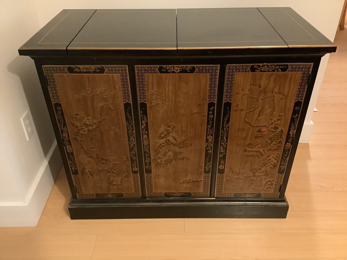 Drexel Heritage Et Cetera Collection Chinoiserie Flip-top Buffet