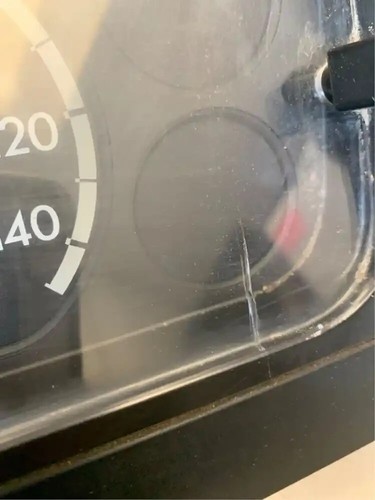 2003 Freightliner FL70 Instrument Cluster P/N: 3321520202 - Picture 4 of 5