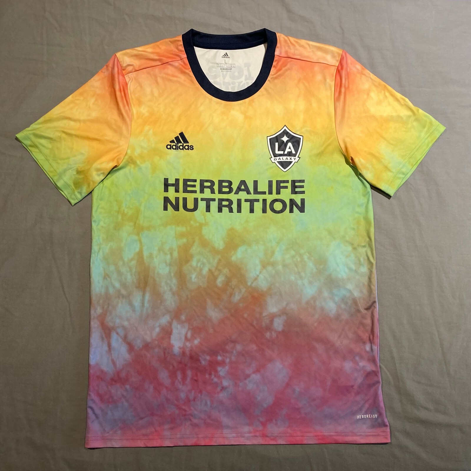 LA Galaxy Love Unites