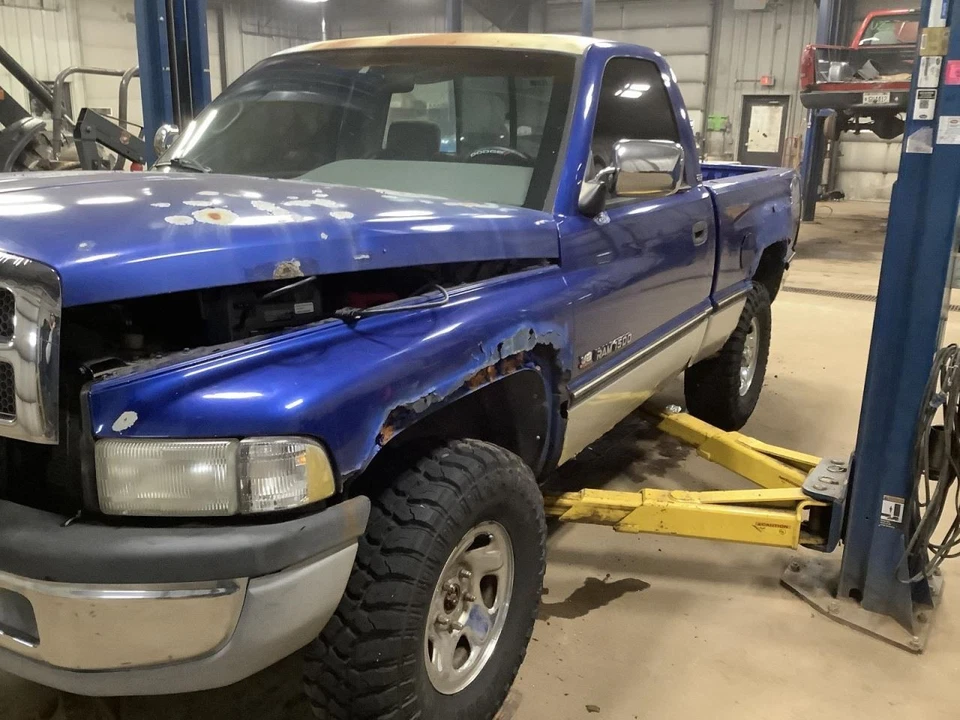 Equipo de audio receptor de radio Am-fm-cassette compatible con 95-03 Dodge 1500 van 347963 Foto 4 de 4