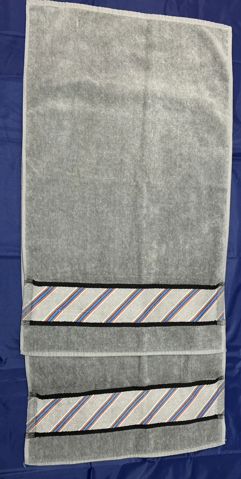 Juego de toallas de mano vintage años 80 con detalle de estampado de rayas diagonales 2 piezas gris azul 16 X 26 Foto 3 de 4
