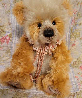 Charlie Bears Shakespeare - 2023 Isabelle Collection