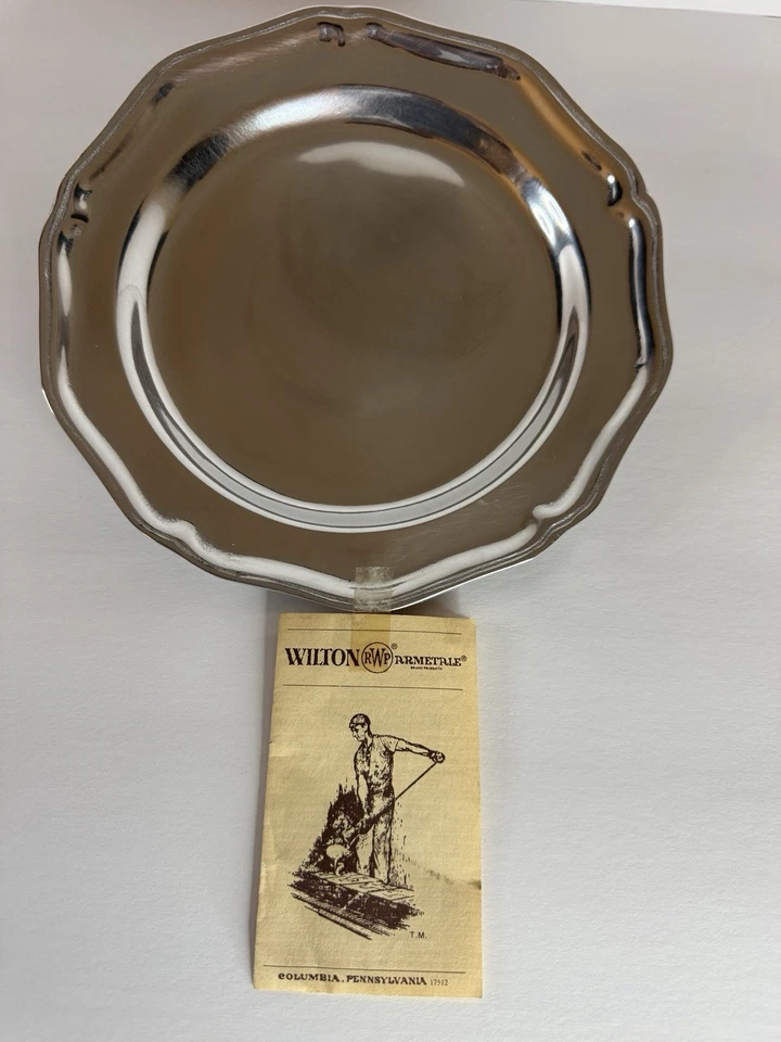 Servidor de placas octágonas Wilton Armetale con tarjeta de cuidado de colección peltre EE. UU. Foto 4 de 4