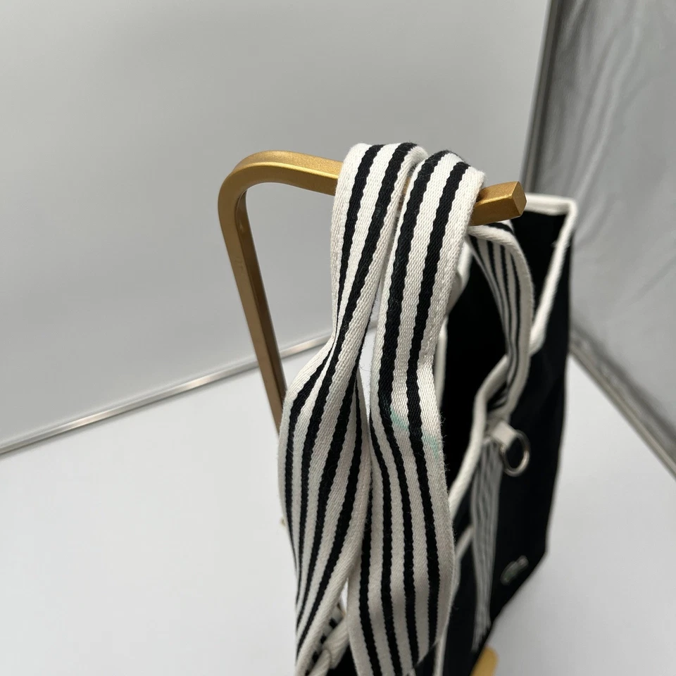 Bolso de Mano Lacoste de Lona Negro con Asas a Rayas y Bolsa Extraíble Foto 3 de 4