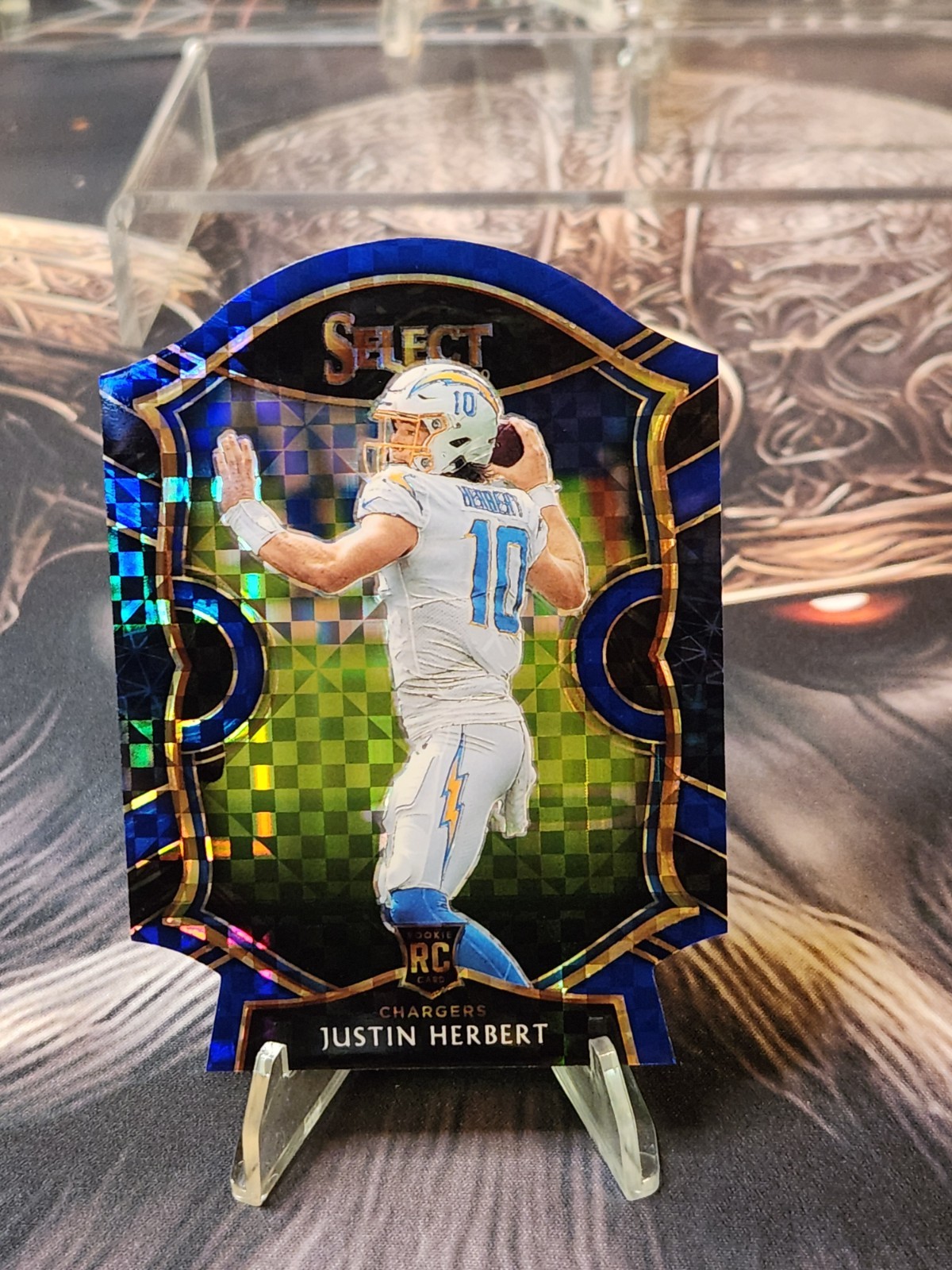 2020 Panini Select Justin Herbert #44 Rookie Blue Prizm Die-Cut Chargers