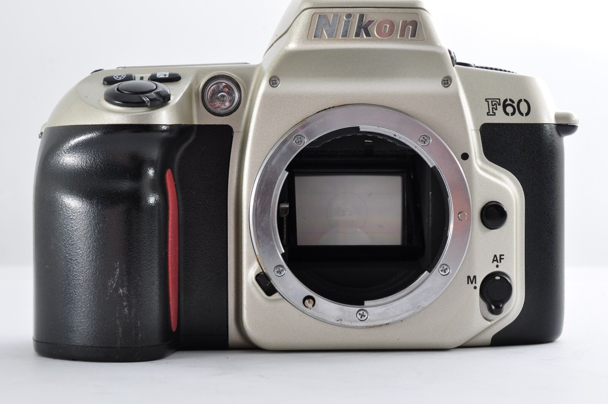 Nikon　F-60 DパノラマAFニッコール28-80mm. F3.5~5.6 Nikon F-60 DパノラマAFニッコール28-80mm. F3.5~5.6 Nikon F-60 D