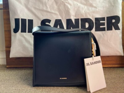 Brand New Jil Sander Unisex Chain Shoulder Bag with Embossed logo on front
